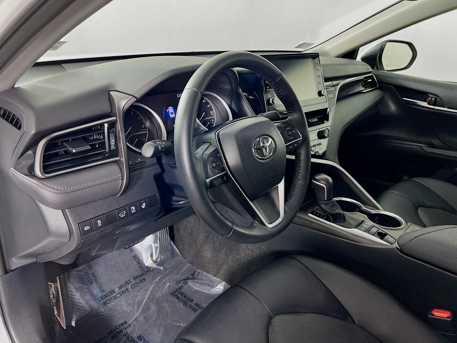 2023 Toyota Camry XLE photo 9