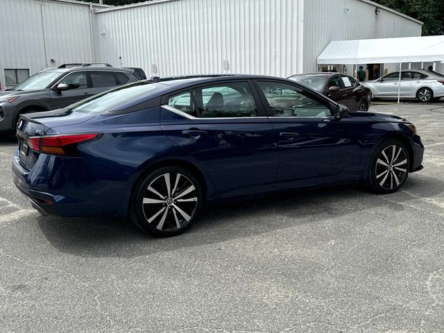 2022 Nissan Altima 2.5 SR photo 3