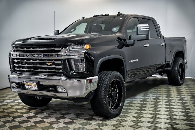 2020 Chevrolet Silverado 2500HD LTZ photo 3