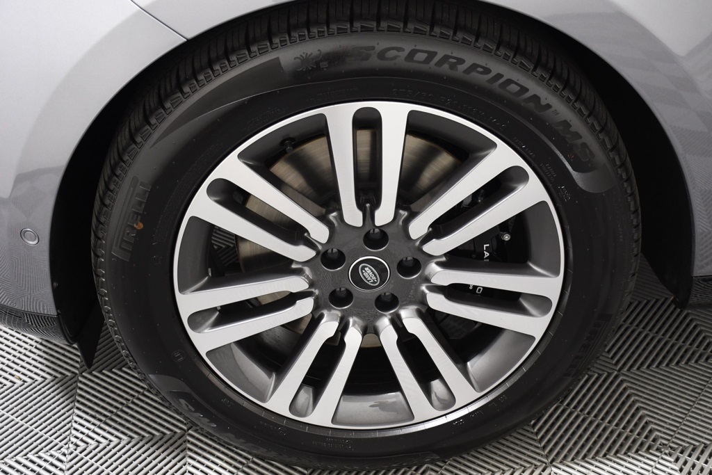 2025 Land Rover Range Rover Autobiography photo 11