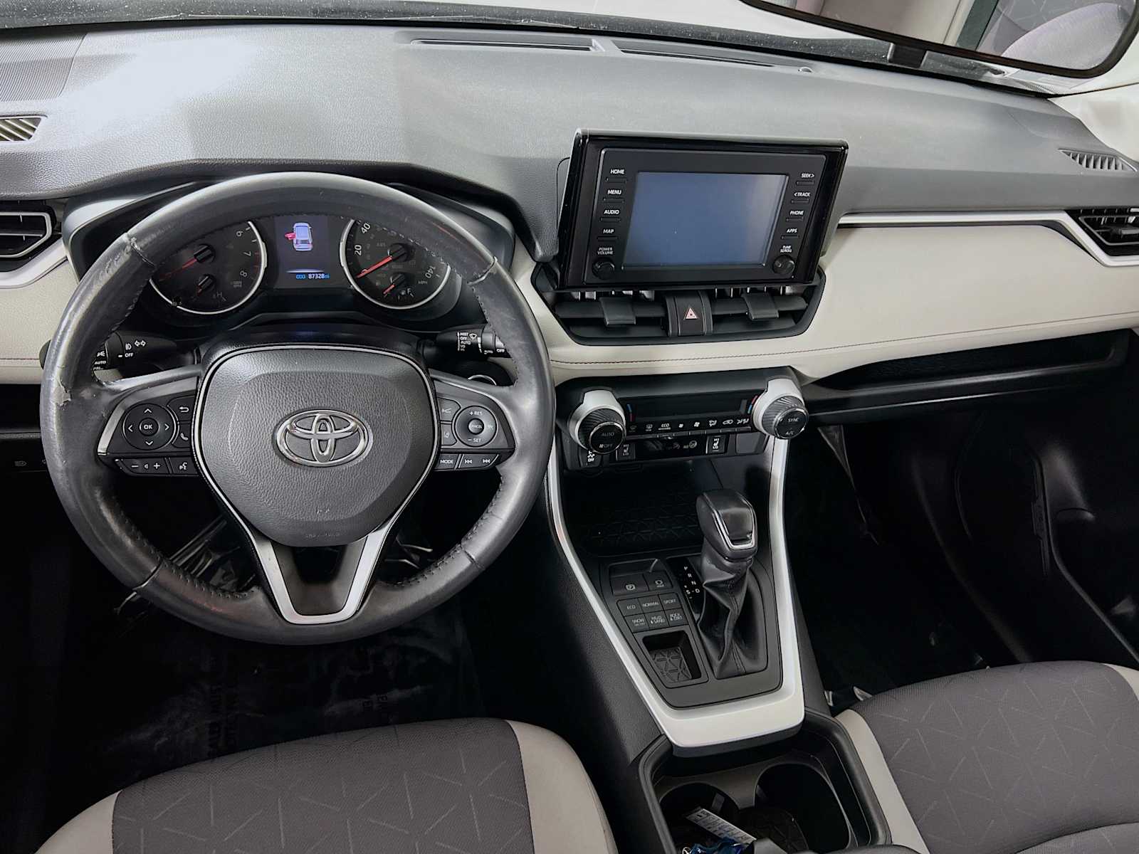 2019 Toyota RAV4 XLE photo 20