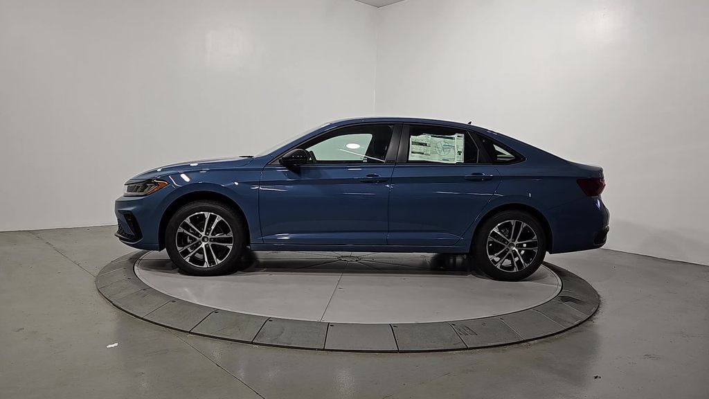 2025 Volkswagen Jetta 1.5T Sport photo 2