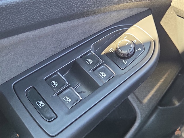 2024 Volkswagen Golf GTI SE photo 15
