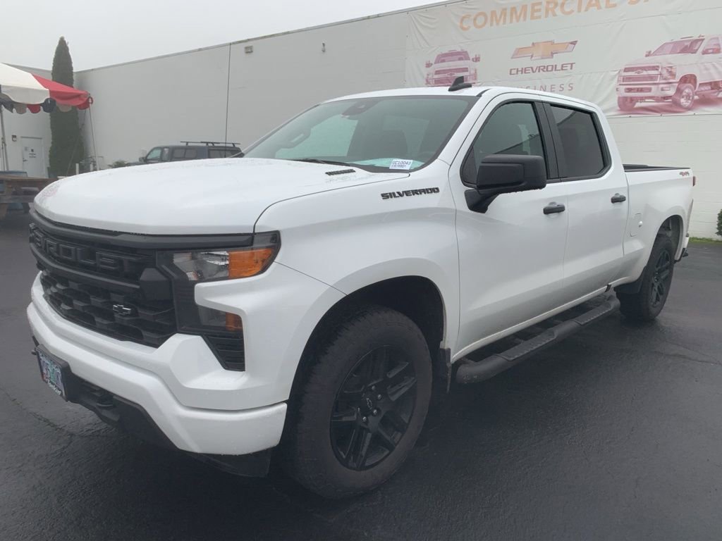 2026 Chevrolet Silverado 1500 Custom's photo