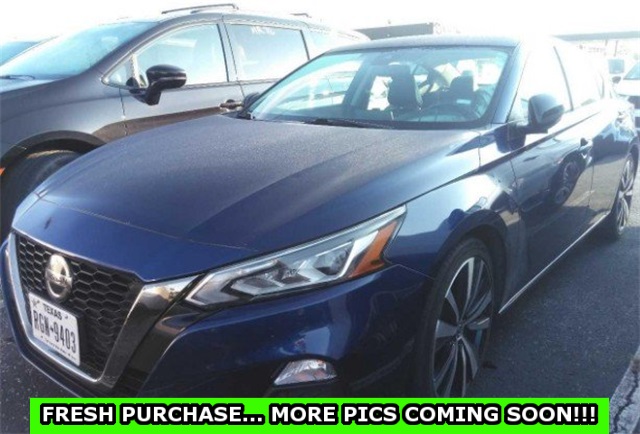 2022 Nissan Altima SR