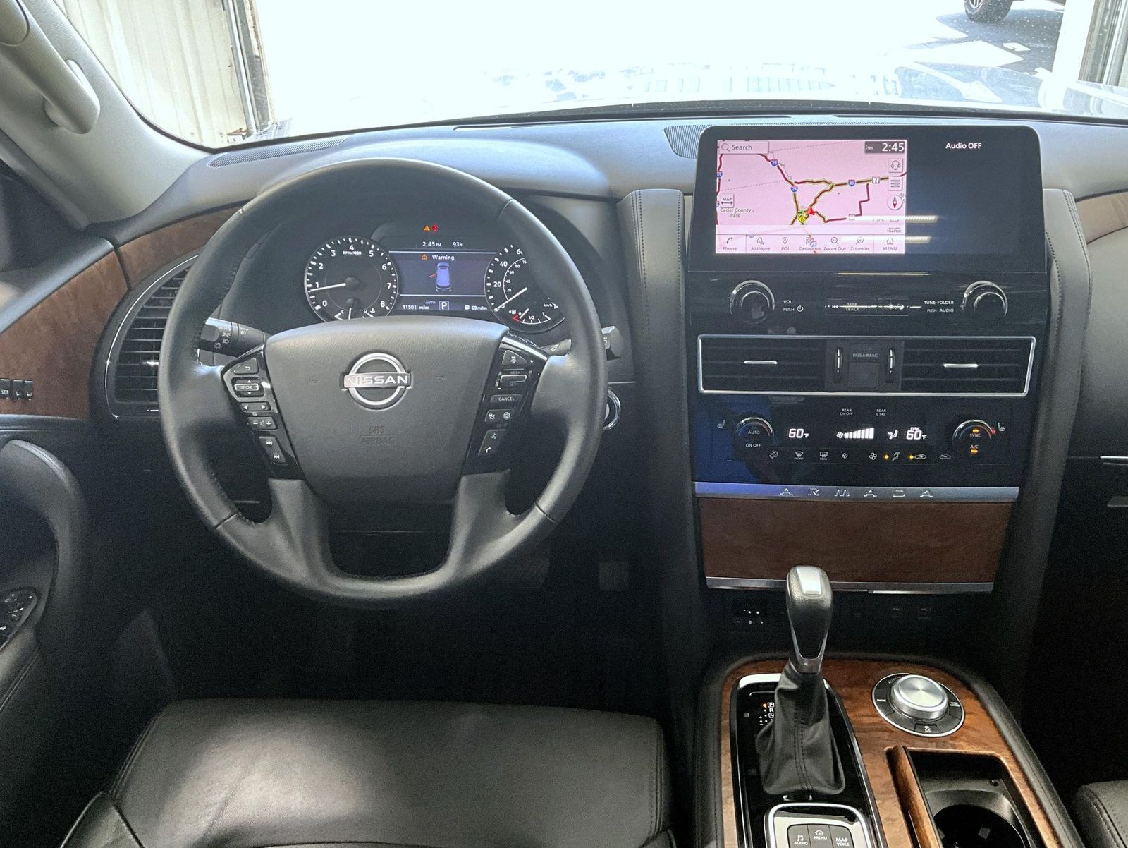 2024 Nissan Armada SL photo 11