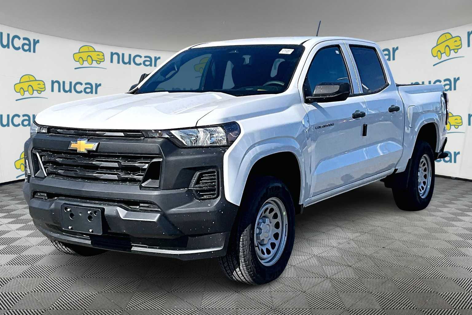 2025 Chevrolet Colorado LT photo 3