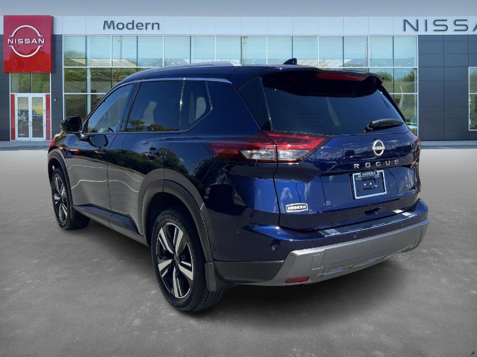 2024 Nissan Rogue SL photo 5