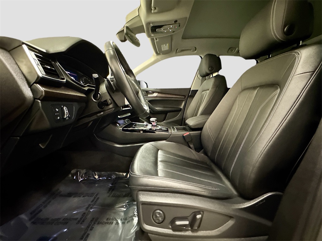 2022 Audi Q5 40 Premium photo 5