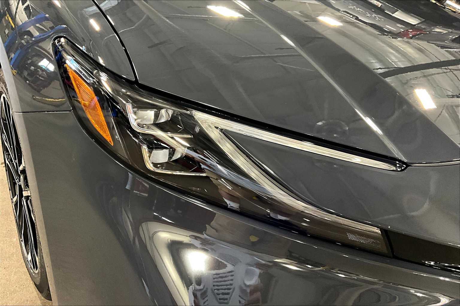 2025 Toyota Camry XLE photo 13