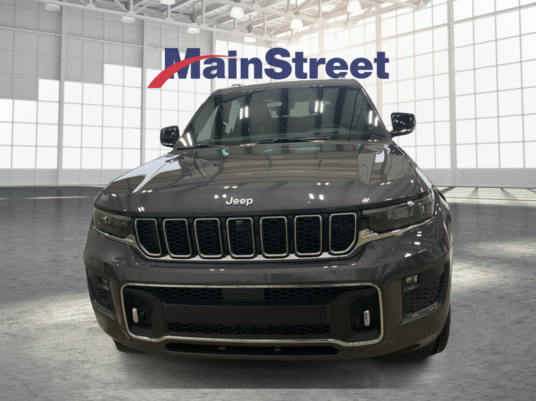2025 Jeep Grand Cherokee Overland photo 5