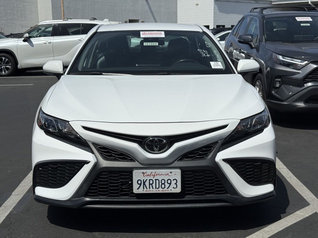 2024 Toyota Camry SE photo 3