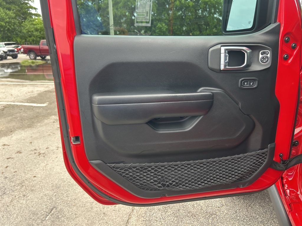 2021 Jeep Wrangler Rubicon photo 33