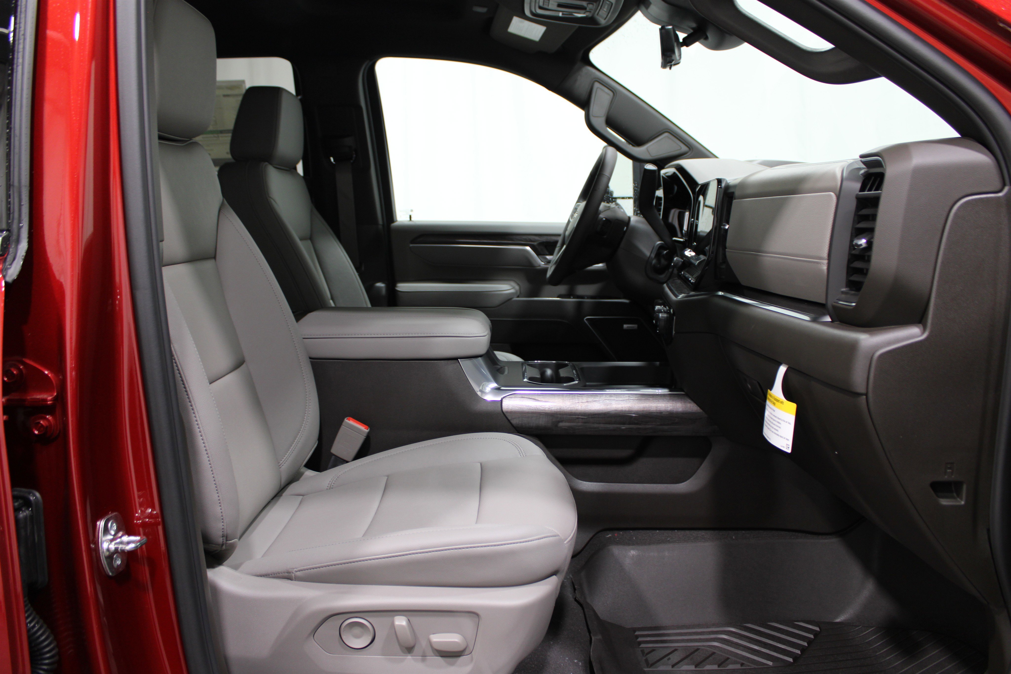 2025 Chevrolet Silverado 2500HD LTZ photo 24