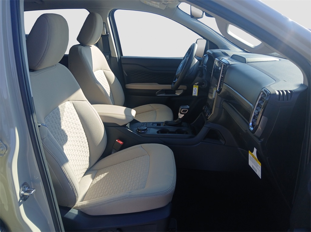 2025 Ford Ranger XLT photo 17
