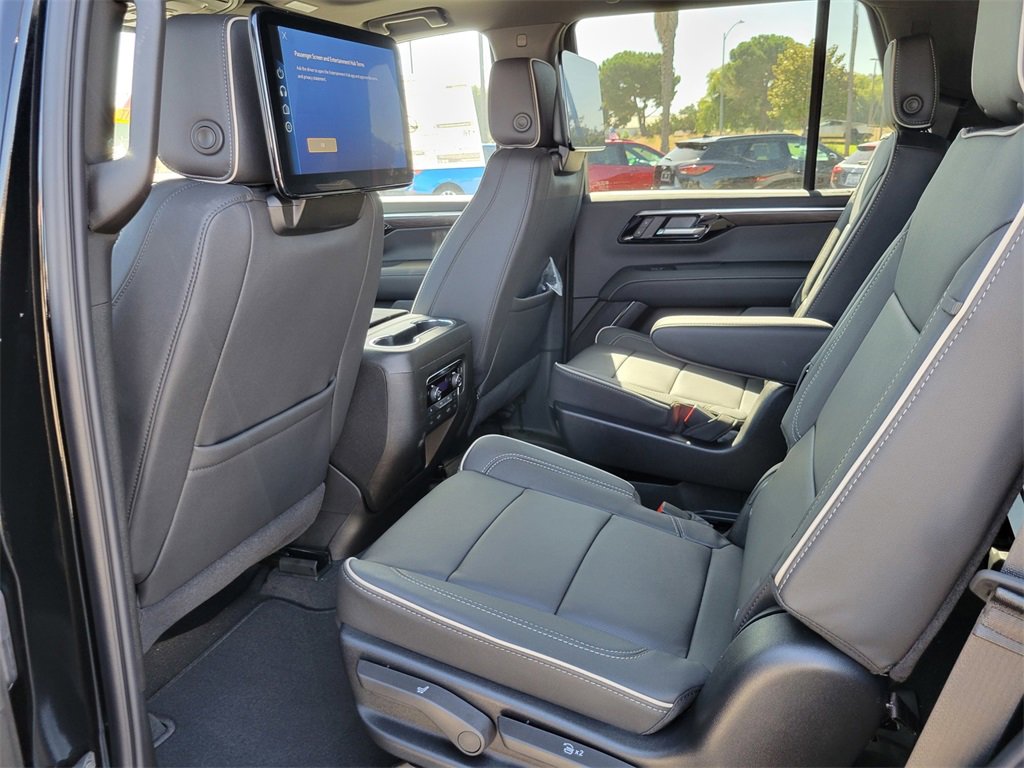 2025 Chevrolet Tahoe Premier photo 8