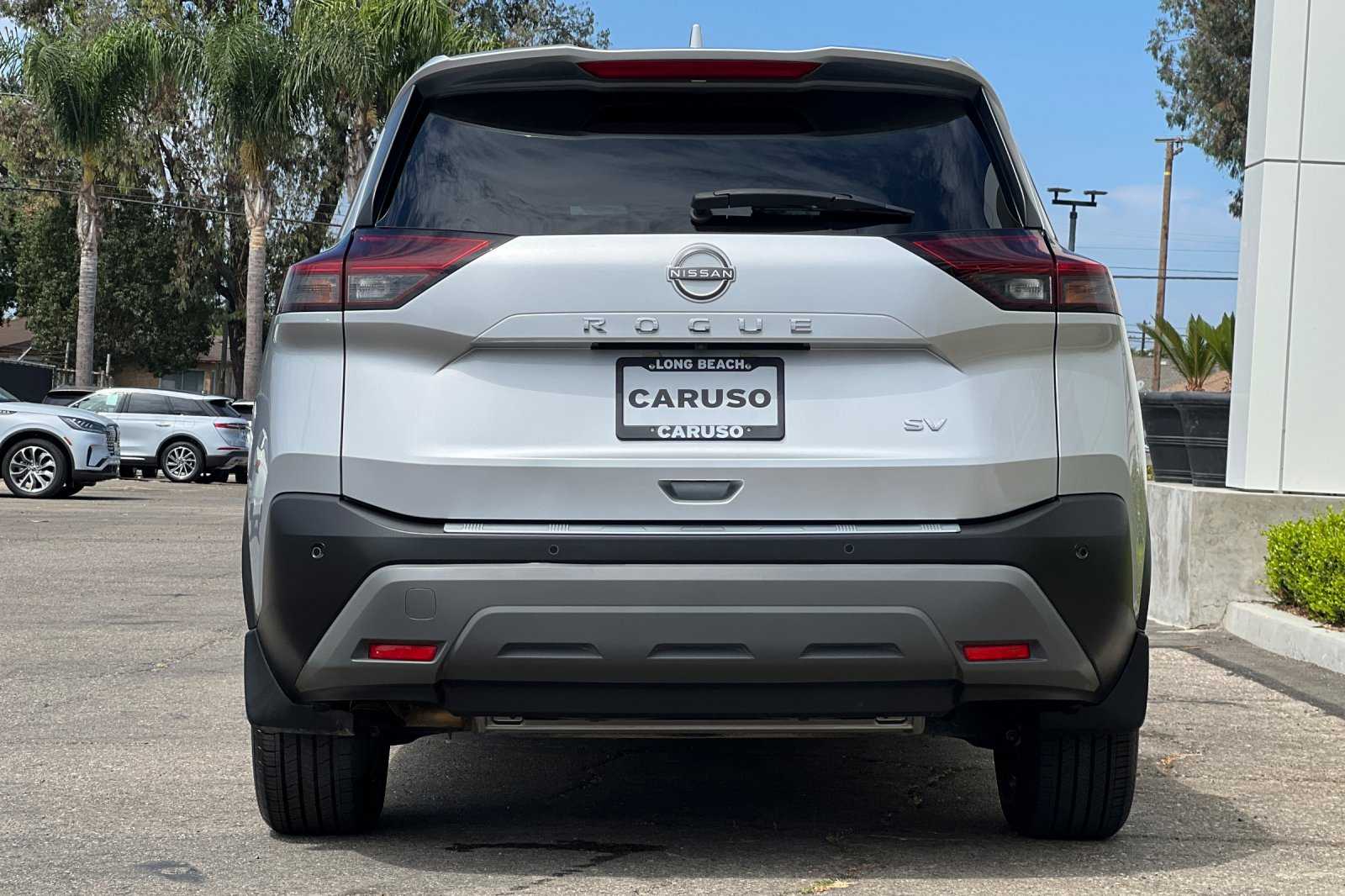 2023 Nissan Rogue SV photo 4