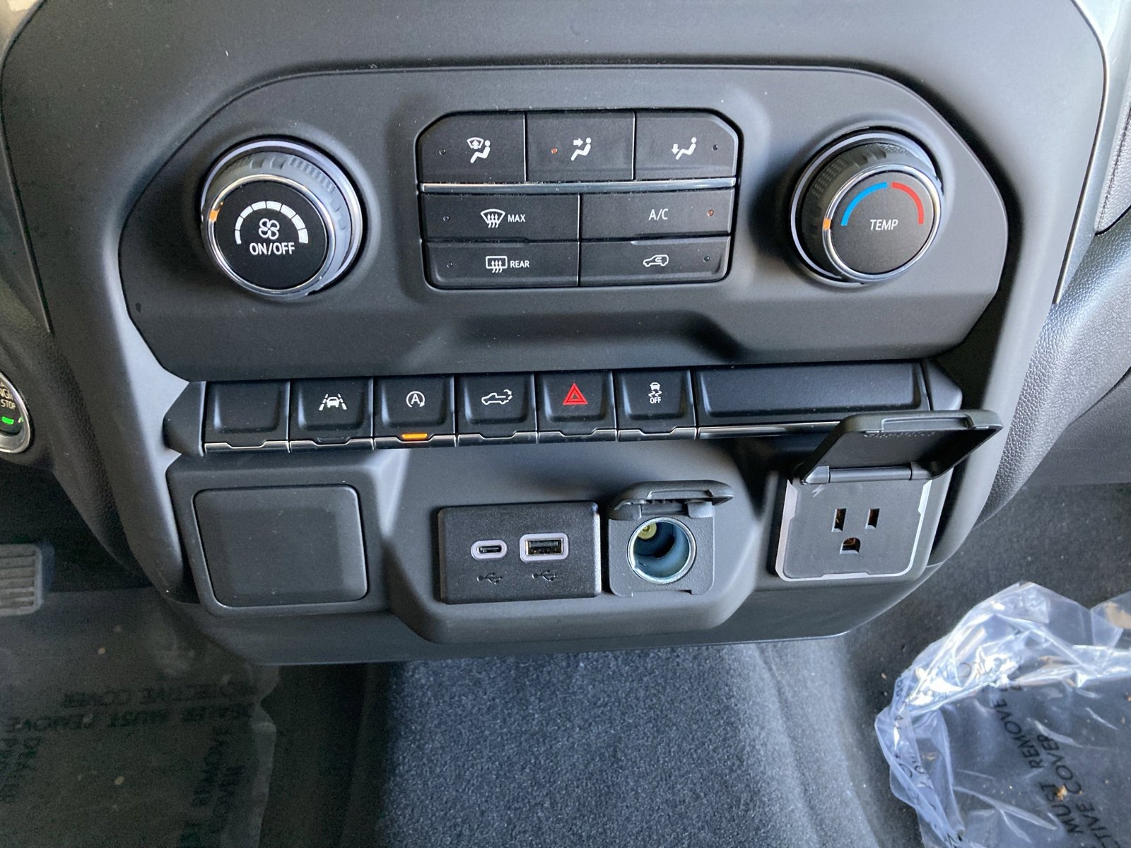 2026 Chevrolet Silverado 1500 Custom photo 25