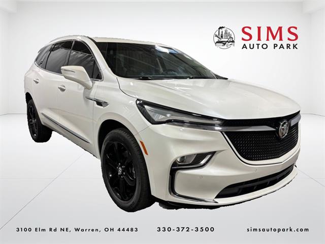 2023 Buick Enclave Essence's photo