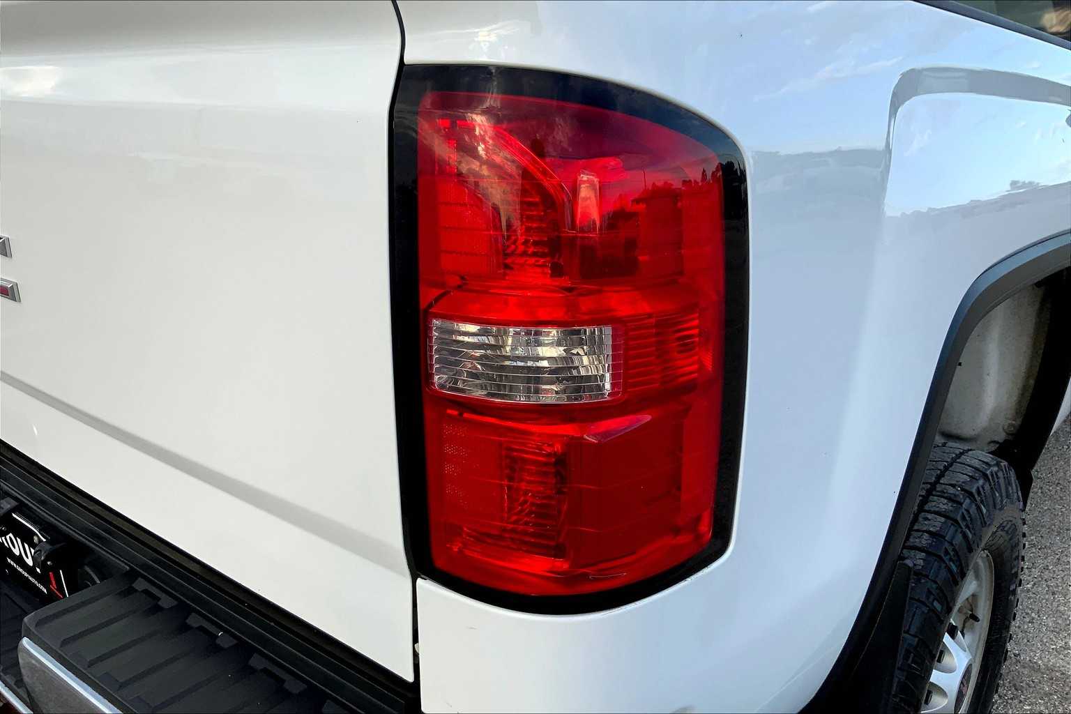 2017 Gmc Sierra Base photo 27