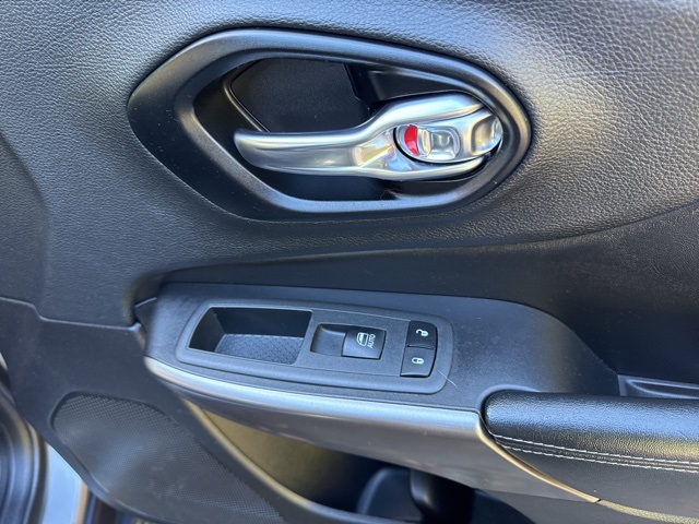 2021 Jeep Cherokee Limited photo 14