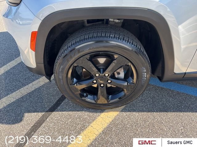 2023 Jeep Grand Cherokee Laredo Altitude photo 32