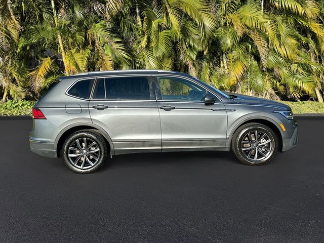 2024 Volkswagen Tiguan SE Wolfsburg Edition photo 3