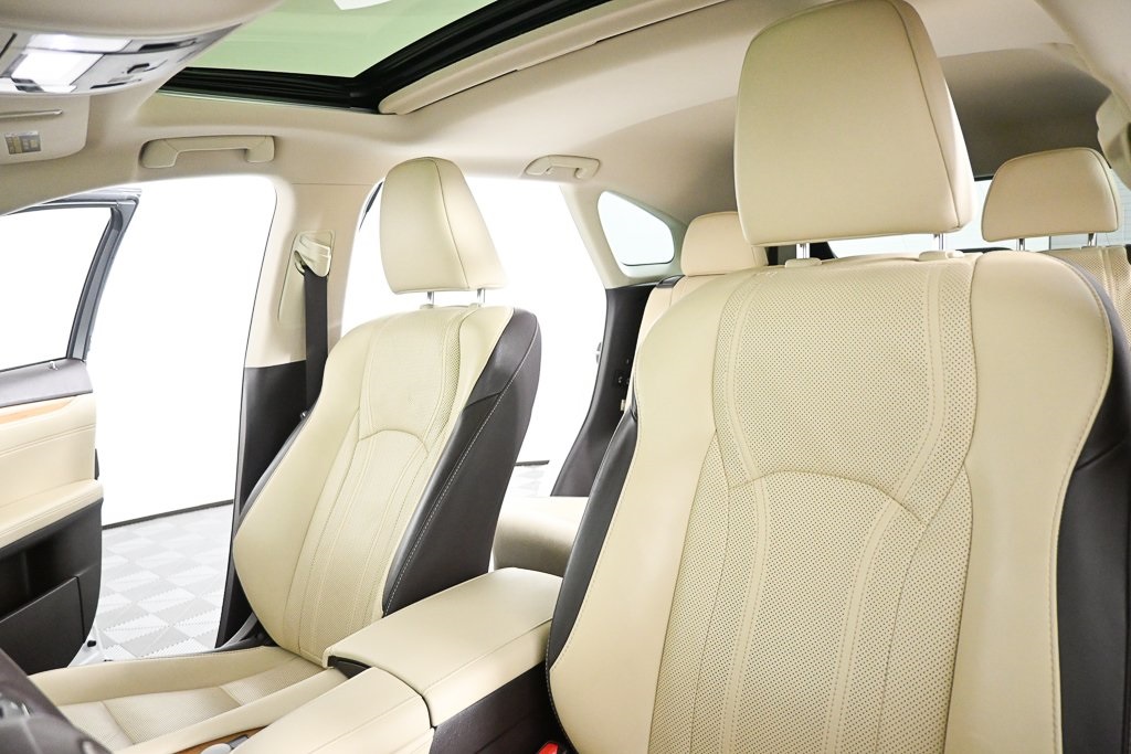 2019 Lexus RX 350L photo 3