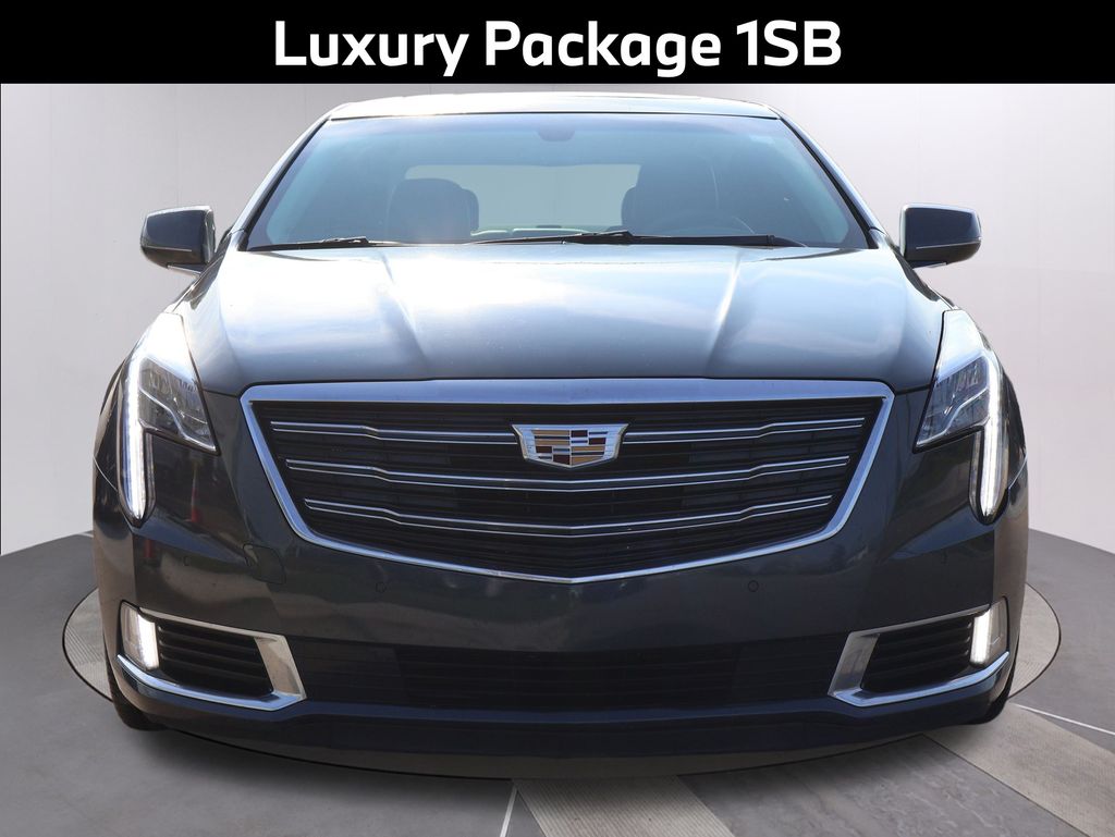 2019 Cadillac XTS Luxury photo 2