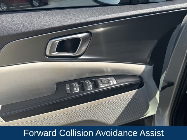 2022 Kia Carnival LX photo 13