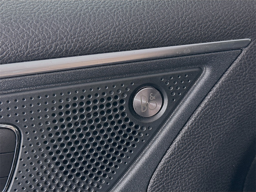 2024 Ford Edge Titanium photo 15