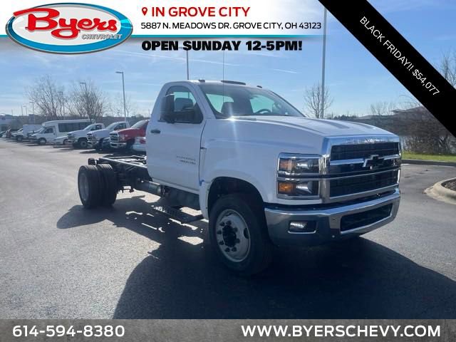 2024 Chevrolet Silverado 4500 Medium Duty Chassis Cab Work Truck's photo