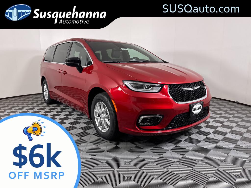 2026 Chrysler Pacifica Select's photo