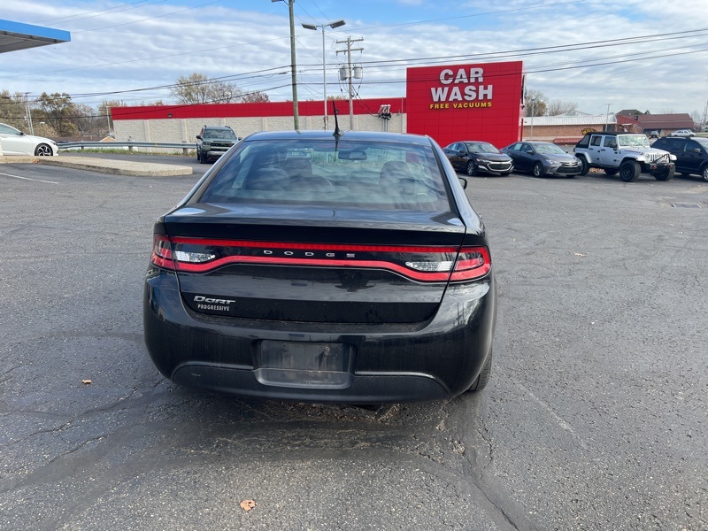 2016 Dodge Dart SE photo 4