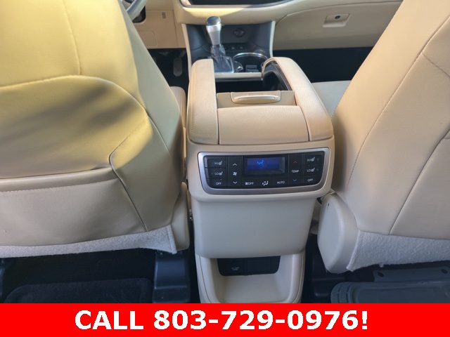 2016 Toyota Highlander Limited Platinum photo 17