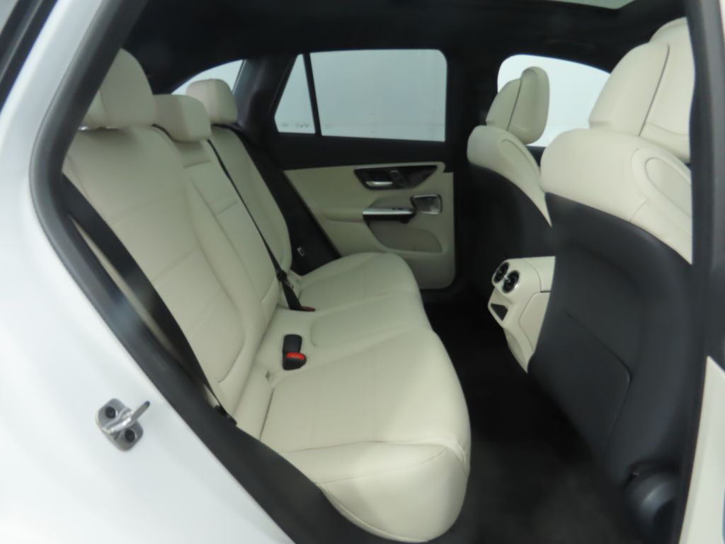 2026 Mercedes Benz GLC 300 4MATIC photo 20