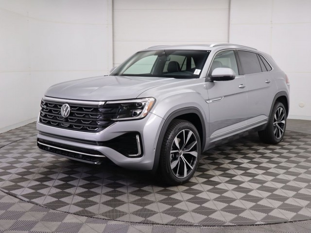 New 2026 Volkswagen Atlas Cross Sport 2.0T SEL Premium R-Line 4D