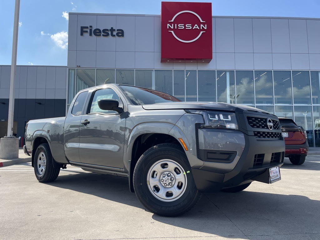 2026 Nissan Frontier S's photo