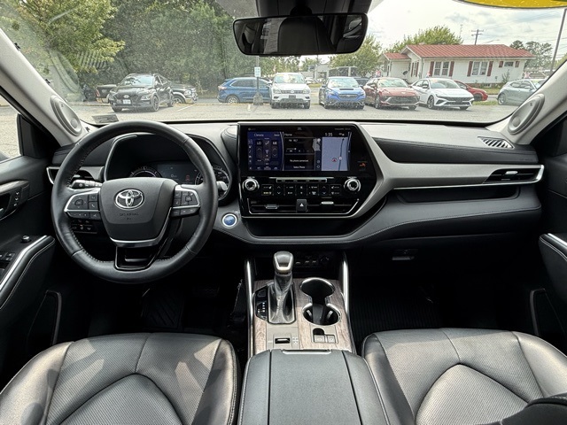 2021 Toyota Highlander Hybrid Limited photo 21