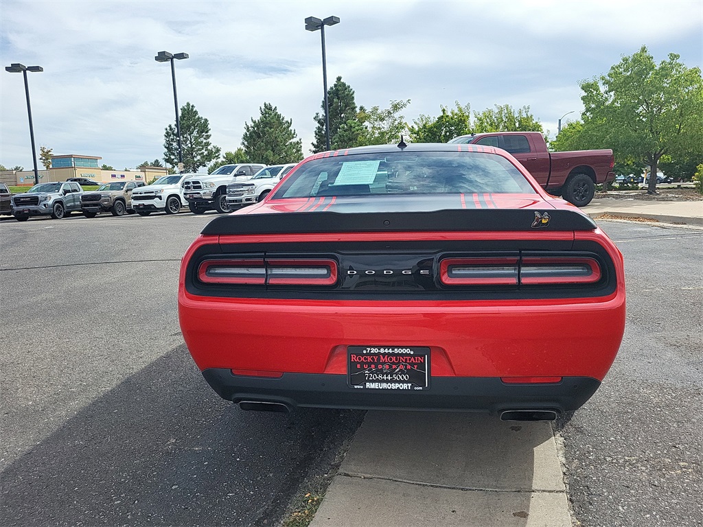 2016 Dodge Challenger R/T Scat Pack photo 5