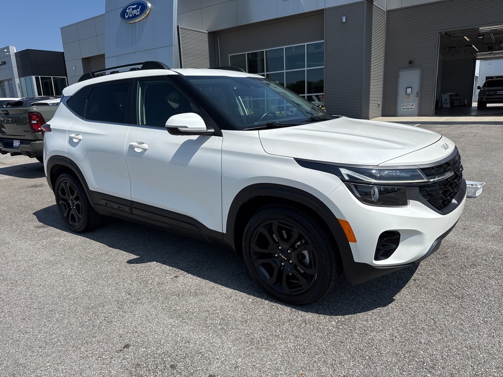 2024 Kia Seltos X-Line photo 2