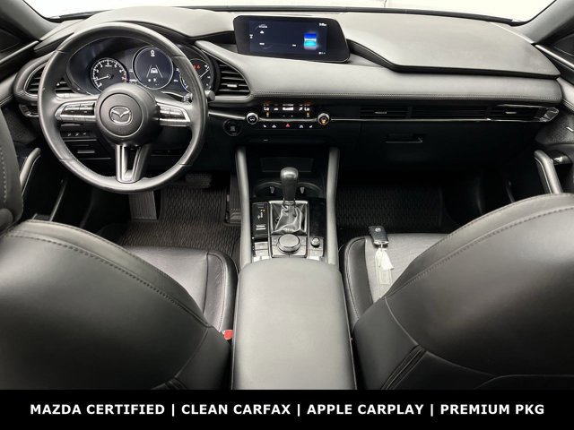 2020 Mazda Mazda3 Hatchback Premium photo 4