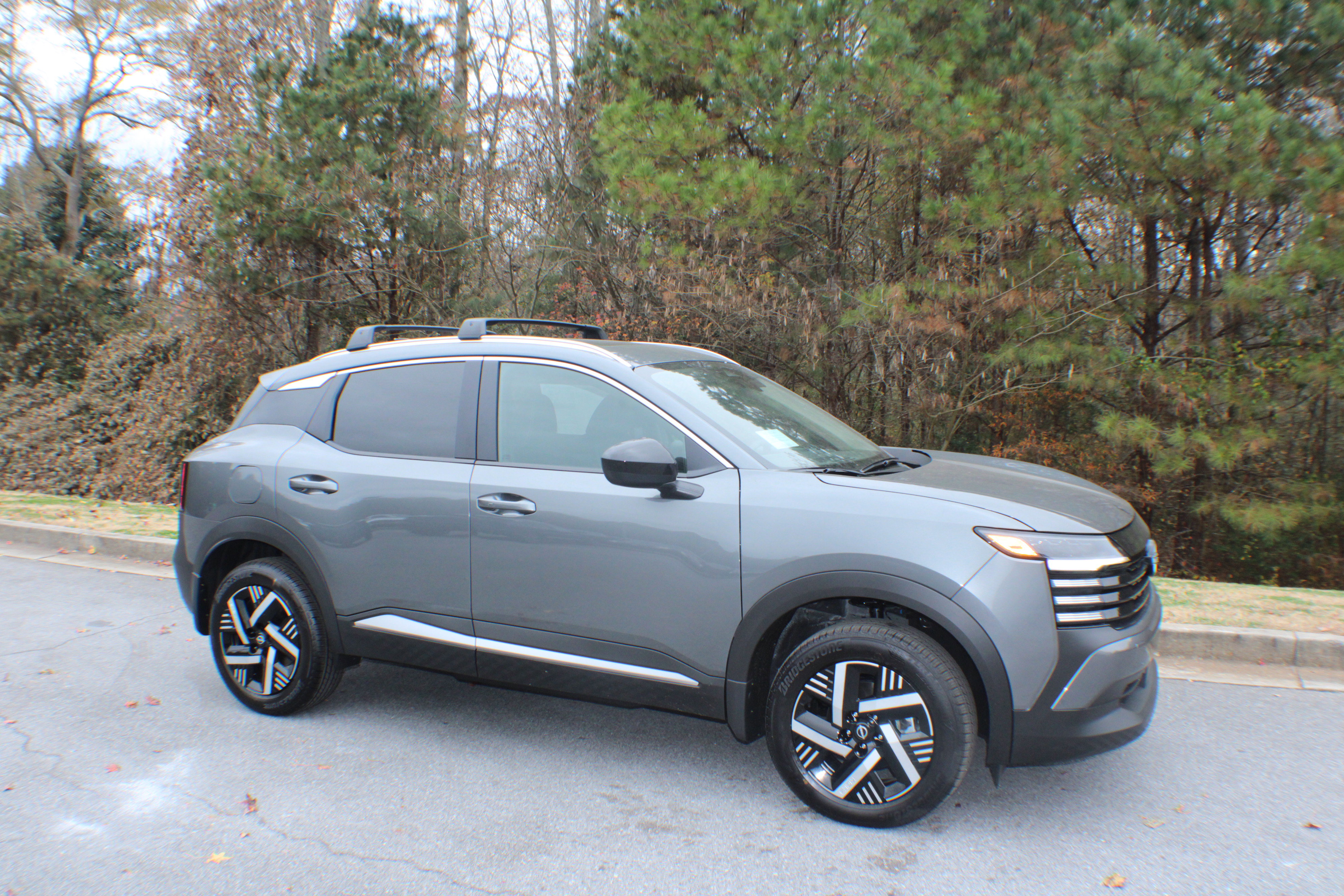 2026 Nissan KICKS SV's photo