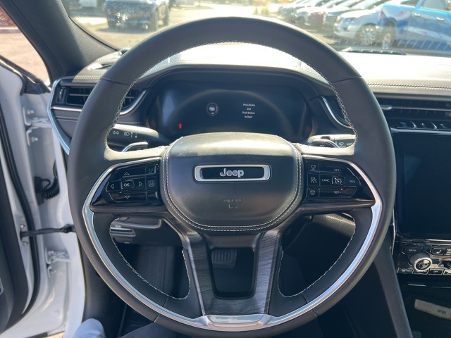 2022 Jeep Grand Cherokee Overland 4xe photo 13