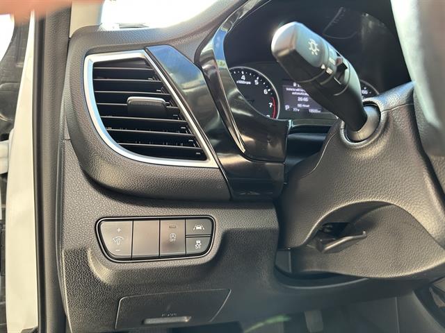 2023 Kia Seltos EX photo 12