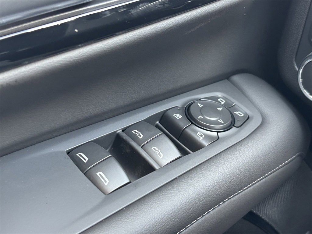 2025 Chevrolet Tahoe LT photo 10
