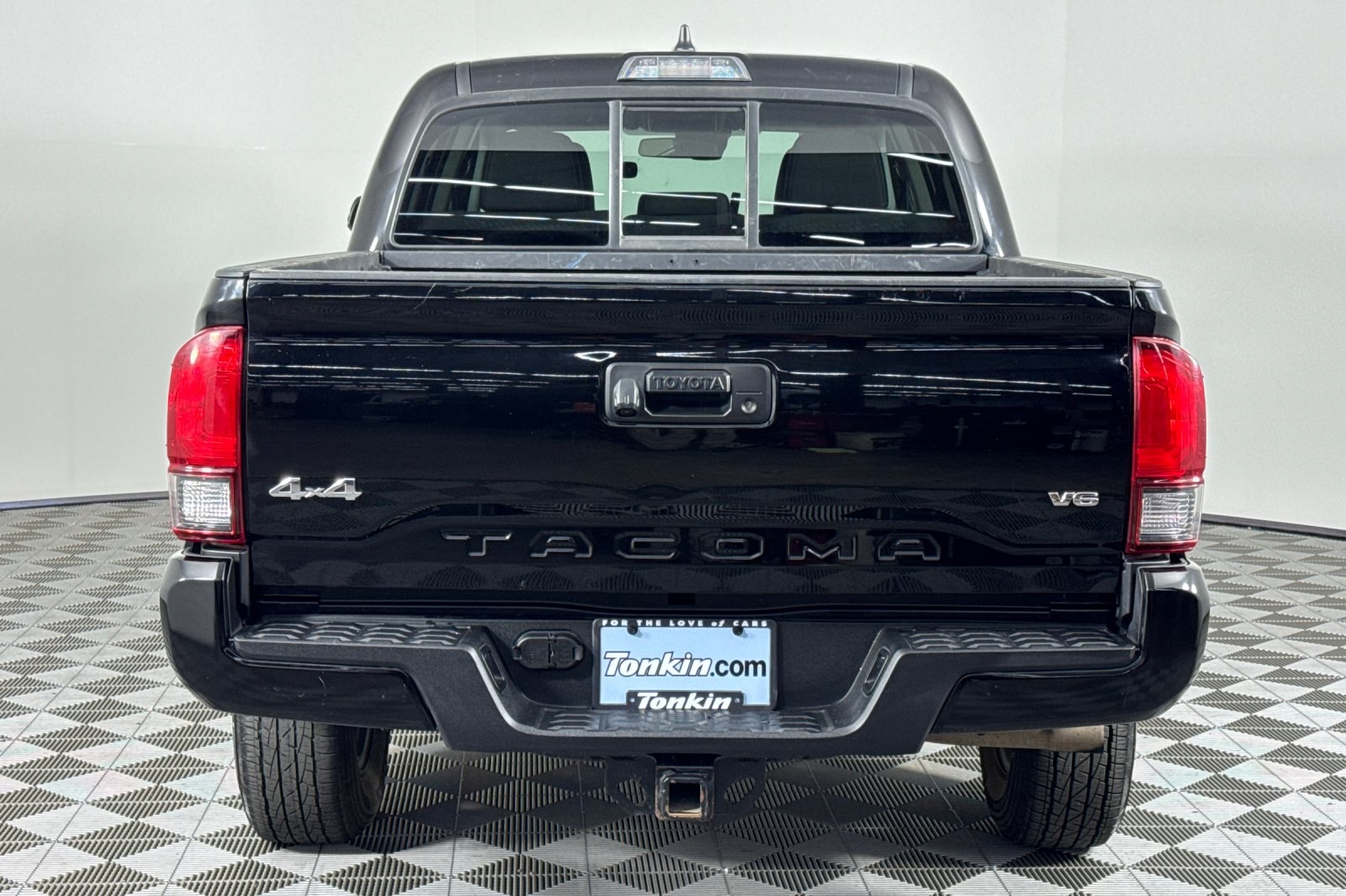 2023 Toyota Tacoma SR5 photo 4