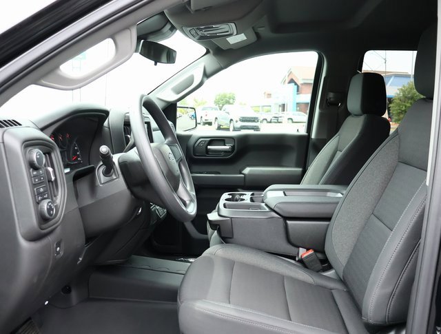 2025 Chevrolet Silverado 1500 Custom Trail Boss photo 8