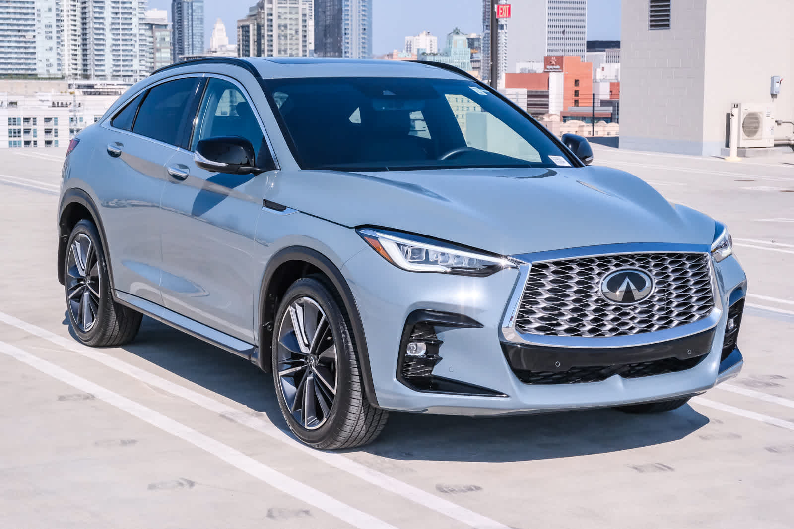 2024 Infiniti QX55 Essential photo 3
