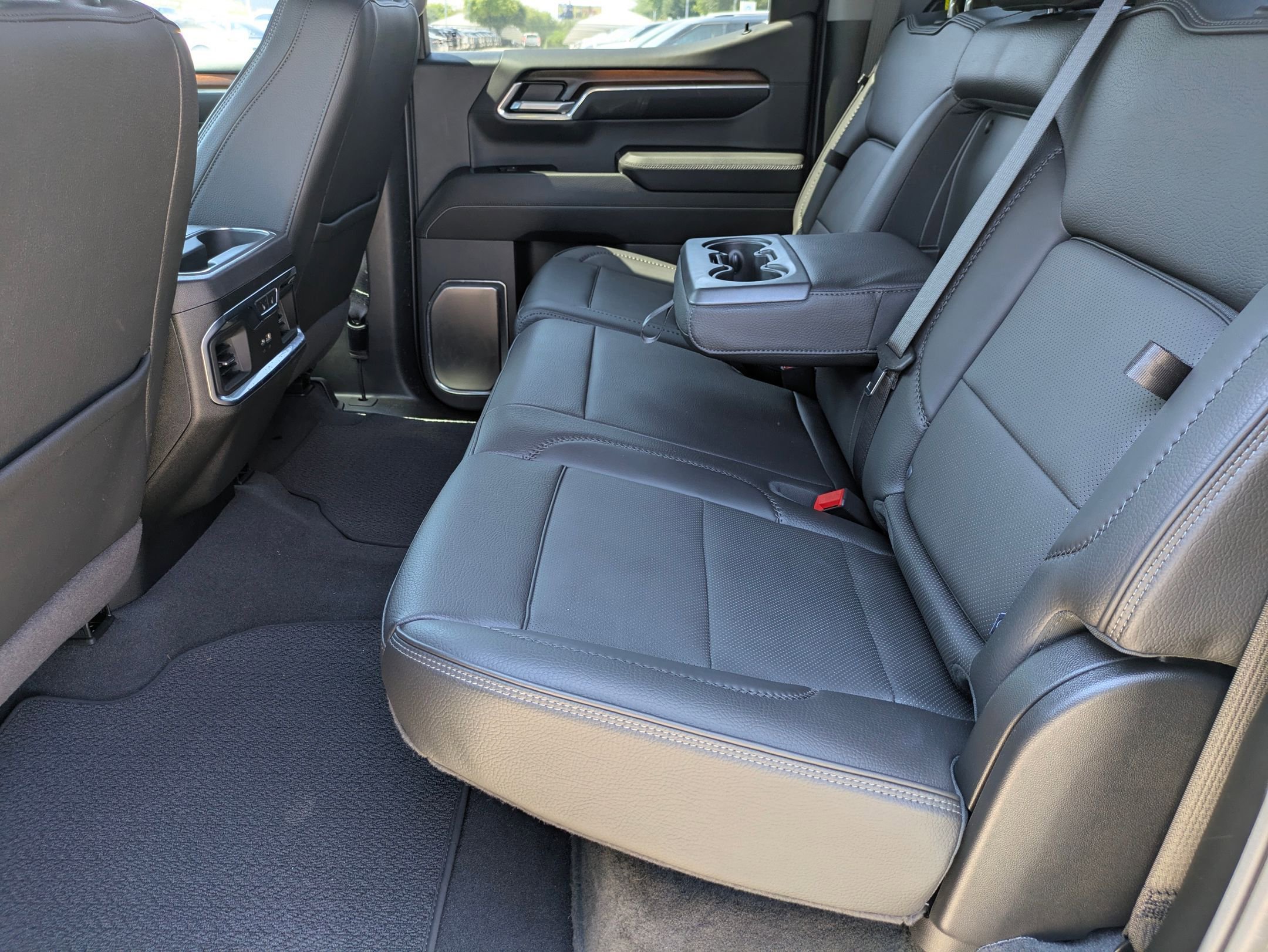 2024 Gmc Sierra 1500 Denali photo 12
